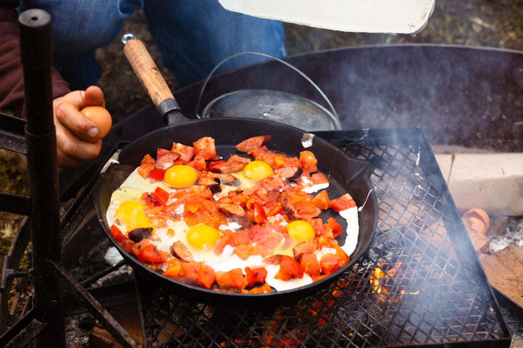 CAMPFIRE Round Solid Handle Frypan 25cm