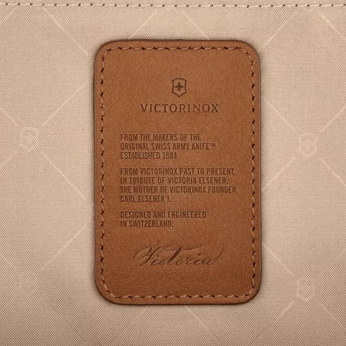 VICTORINOX Victoria Signature Beauty Case