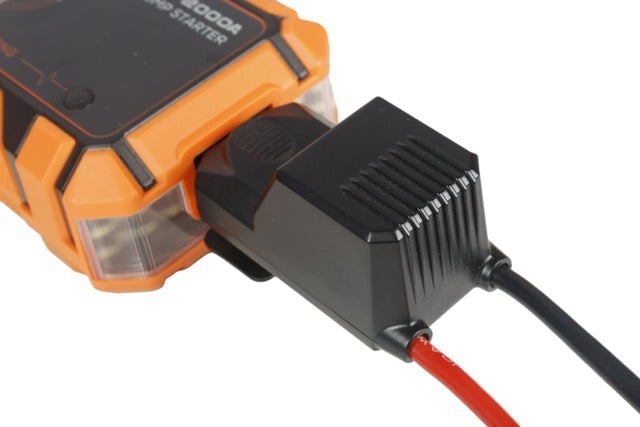 WILDTRAK Jumpstarter S2000 A17 Wireless Charging 10W 16800mAh