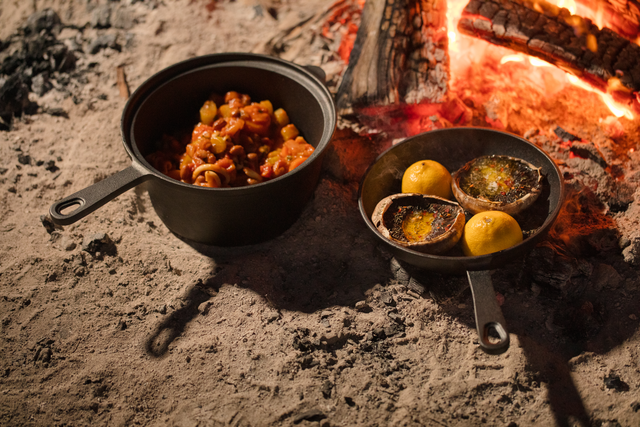 CAMPFIRE 2.3 Quart Saucepan with Skillet Lid