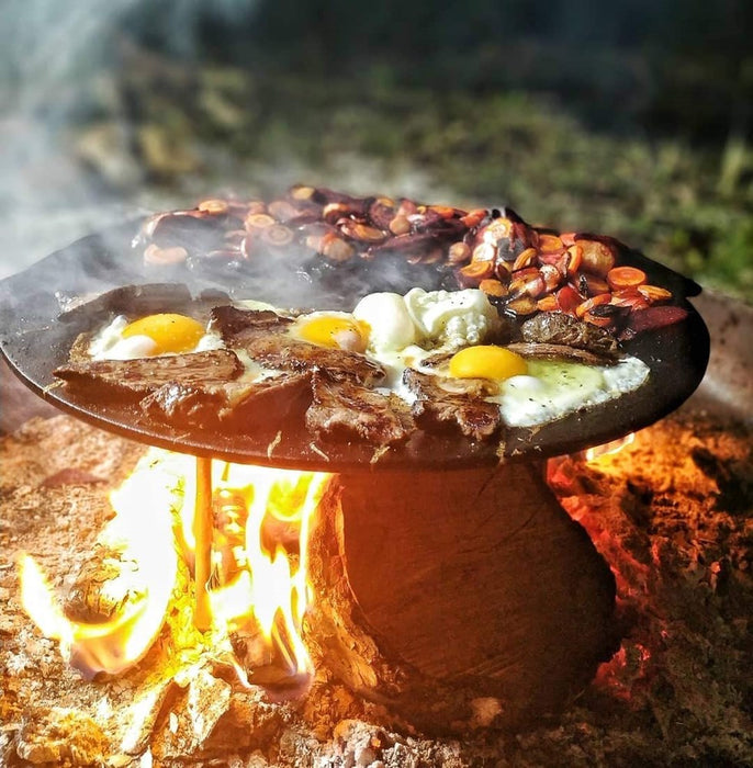 WILDTRAK 45cm Cast Iron Camp Fire Grill Pan
