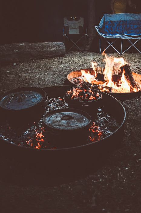 CAMPFIRE 12 Quart Camp Oven