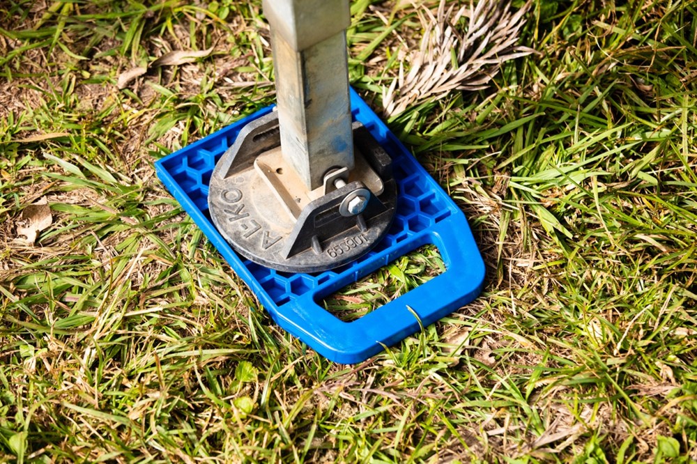 COMPANION Caravan Stabiliser Stand Base 4 Pack