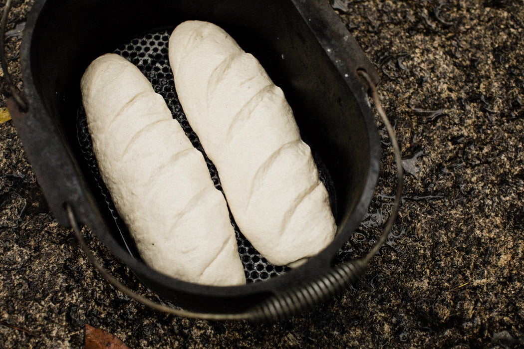 CAMPFIRE 10 Quart Oval Camp Oven