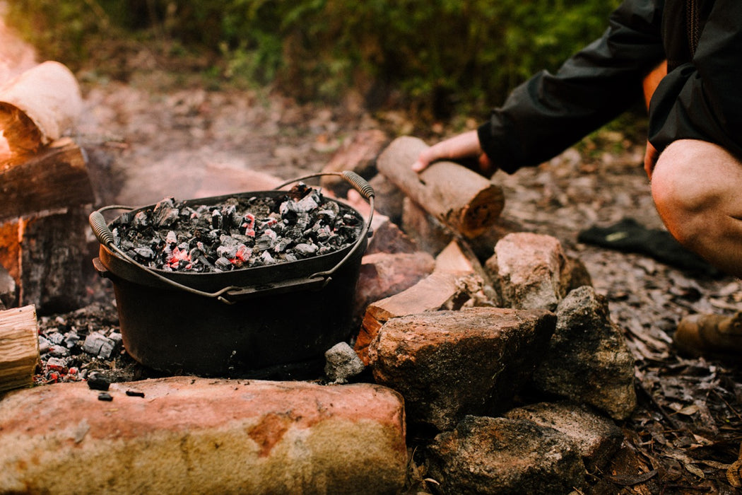 CAMPFIRE 10 Quart Oval Camp Oven