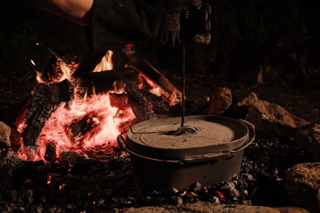CAMPFIRE 10 Quart Oval Camp Oven