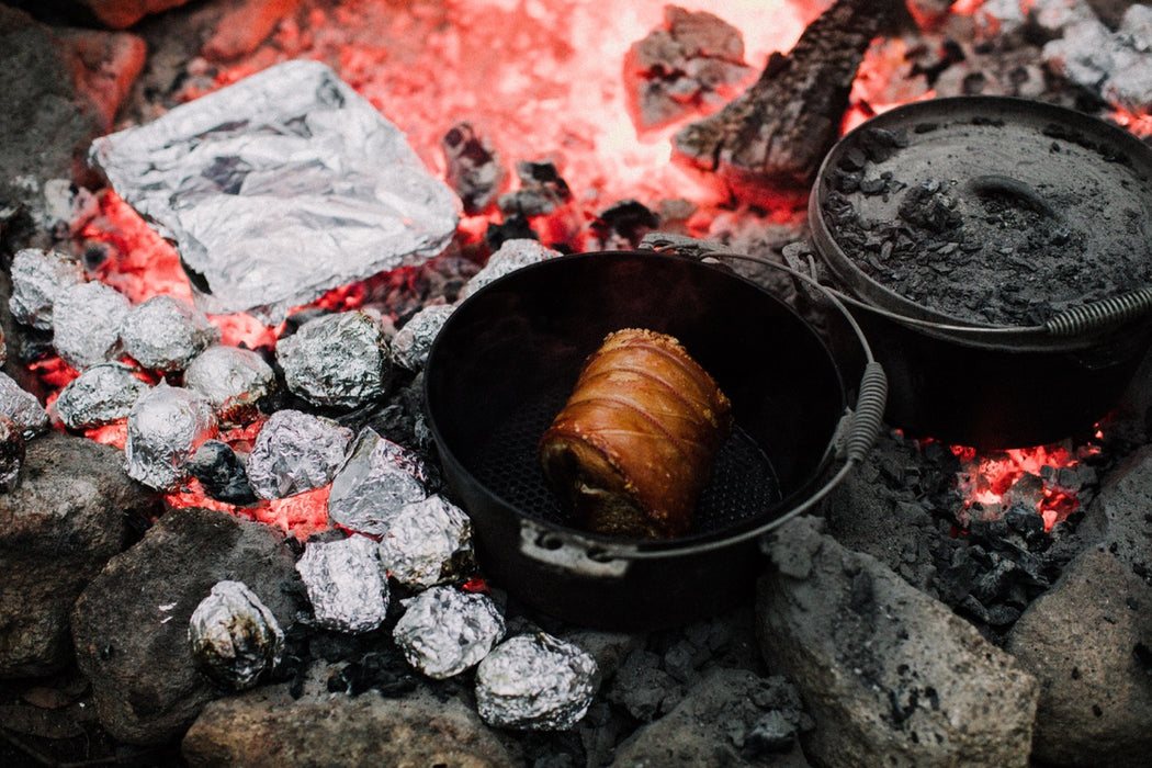 CAMPFIRE 9 Quart Dutch Oven Pre-Seasoned