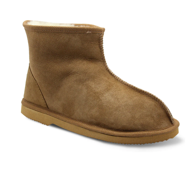 UGG Corowa Short Chestnut