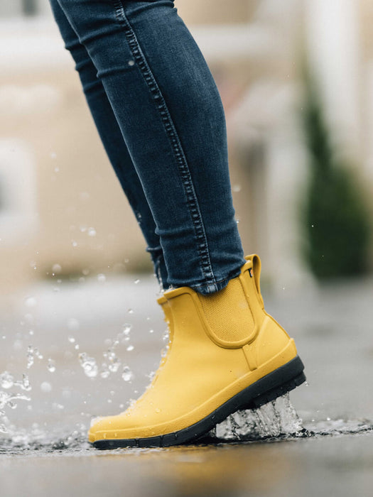 BOGS Amanda Plush Chelsea II Waterproof Boots
