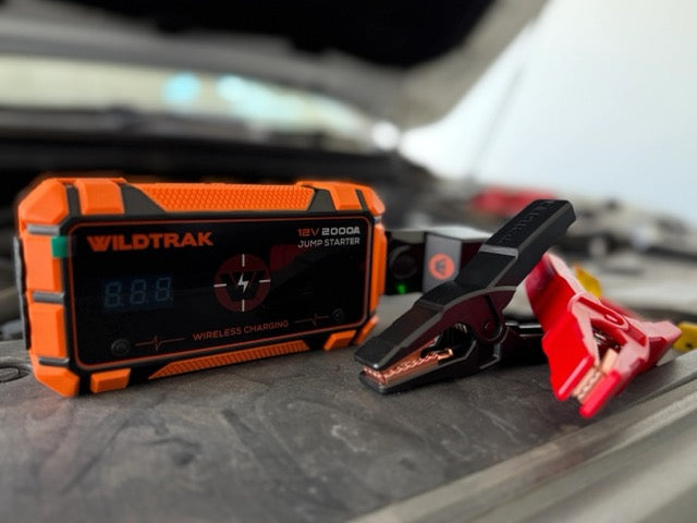WILDTRAK Jumpstarter S2000 A17 Wireless Charging 10W 16800mAh