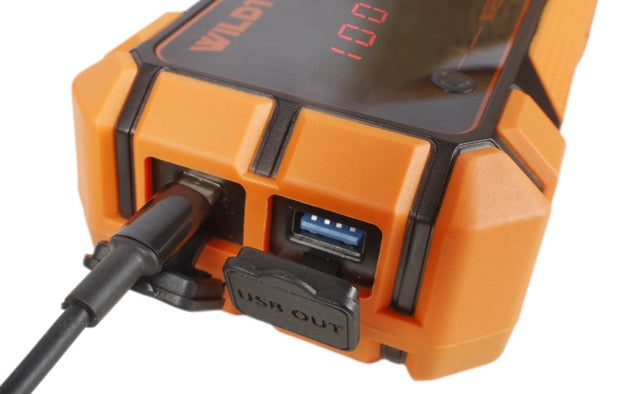 WILDTRAK Jumpstarter S2000 A17 Wireless Charging 10W 16800mAh